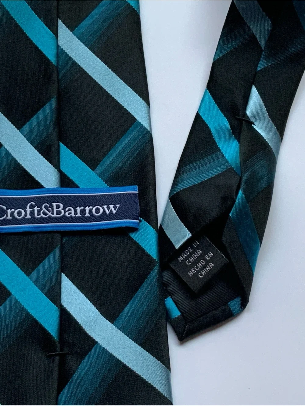Croft & Barrow Silk Necktie with Black, Light & Dark Turquoise Stripes 3.25 Wide